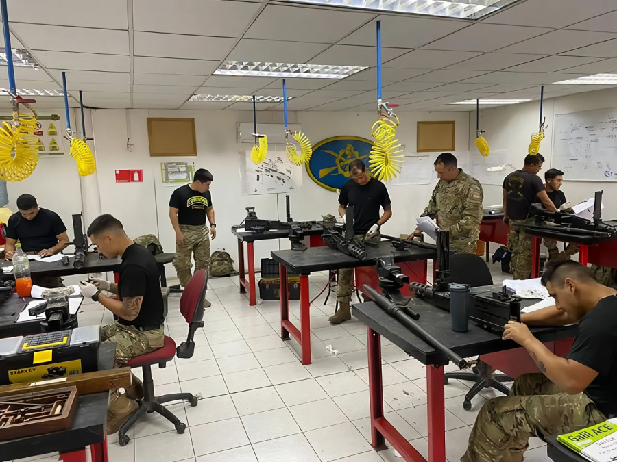 Alumnos del curso de Fuerzas Especiales 2023 realizando el período práctico de la ocupación militar de especialista de armas en el RLE Limache Foto Ejército de Chile