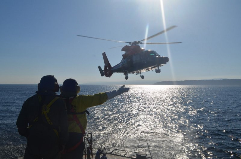 Helicu00f3ptero Dauphin en entrenamiento Hi Line con unidades de la Segunda Zona Naval Foto Armada de Chile