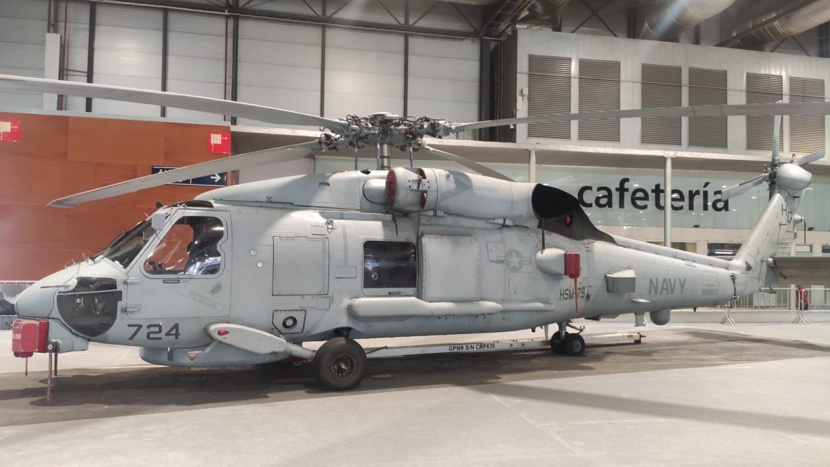 Helicoptero mh 60r romeo