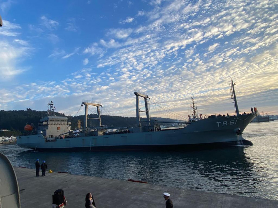 BAE Hualcopo en maniobra de atraque en el muelle 360 de la base naval Talcahuano de la Armada de Chile Foto Armada del Ecuador