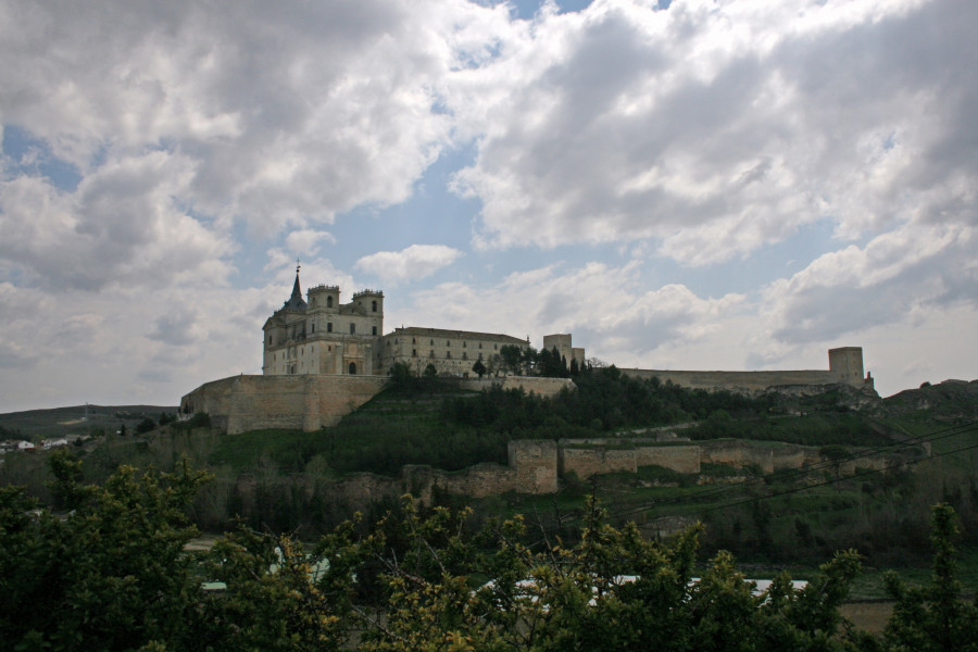 Ucles