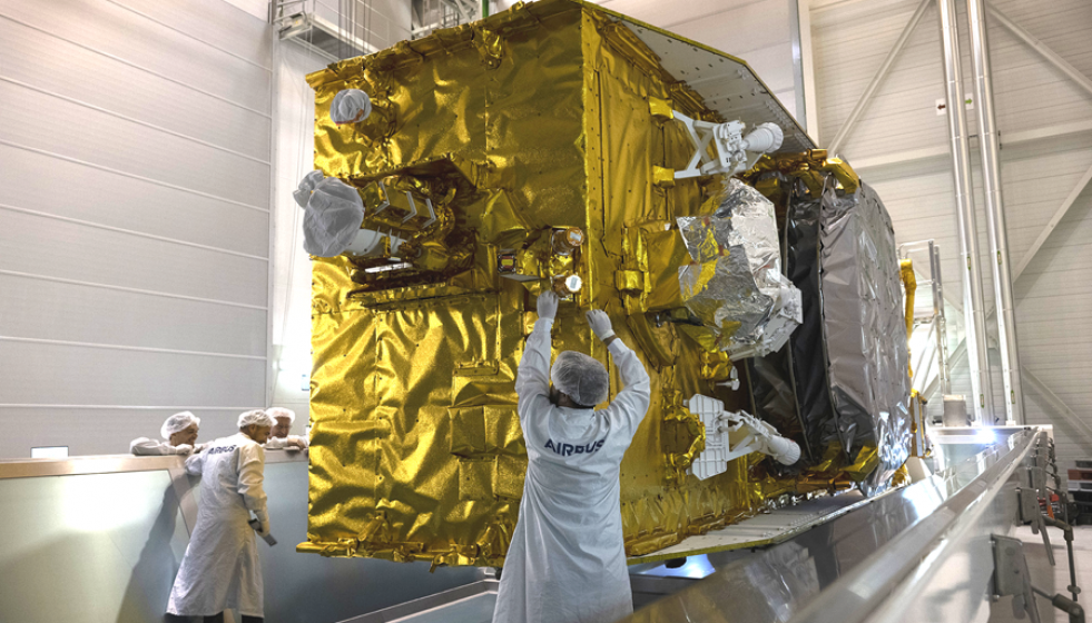 SpaceX lanza el satélite de telecomunicaciones Arabsat Badr-8 de Airbus
