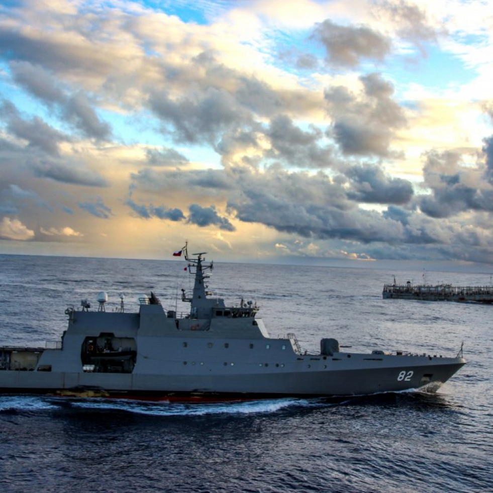 OPV 82 Comandante Toro en tareas de fiscalización pesquera oceánica Foto Armada de Chile