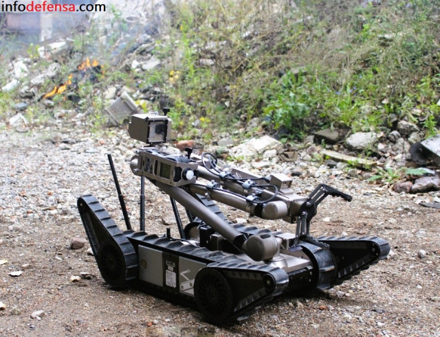 Ecuador incorpora drones y robots de tierra de Teledyne Flir Defense