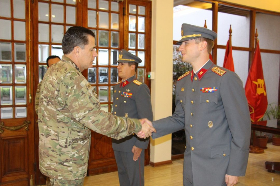 Capitán Christian Rubilar y Capitán Cristián Iturriaga Foto Ejército de Chile 002