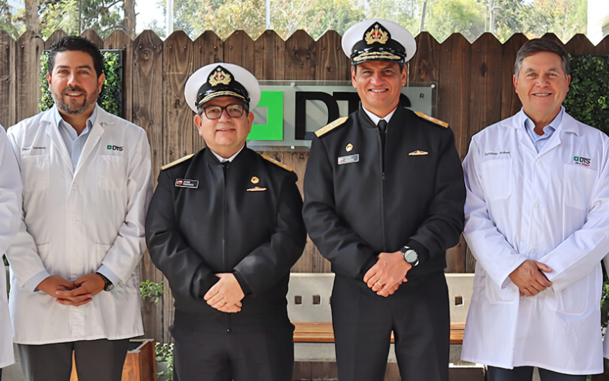 Visita de comodoros Gonzu00e1lez y Manzano de la Armada de Chile Foto DTS