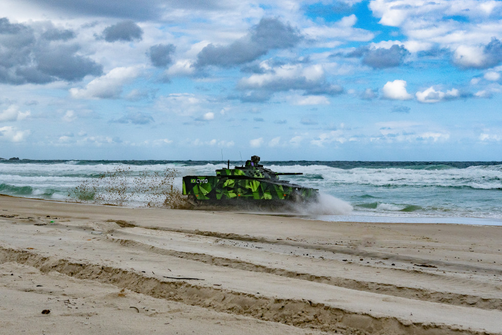CV90 9