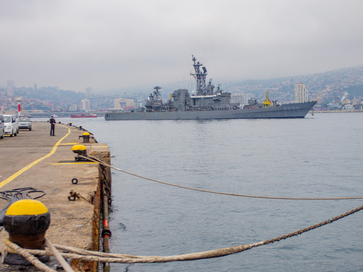 Visita del Escuadru00f3n de Entrenamiento de la Fuerza Maru00edtima de Autodefensa del Japu00f3n a Valparau00edso Foto Armada de Chile 002