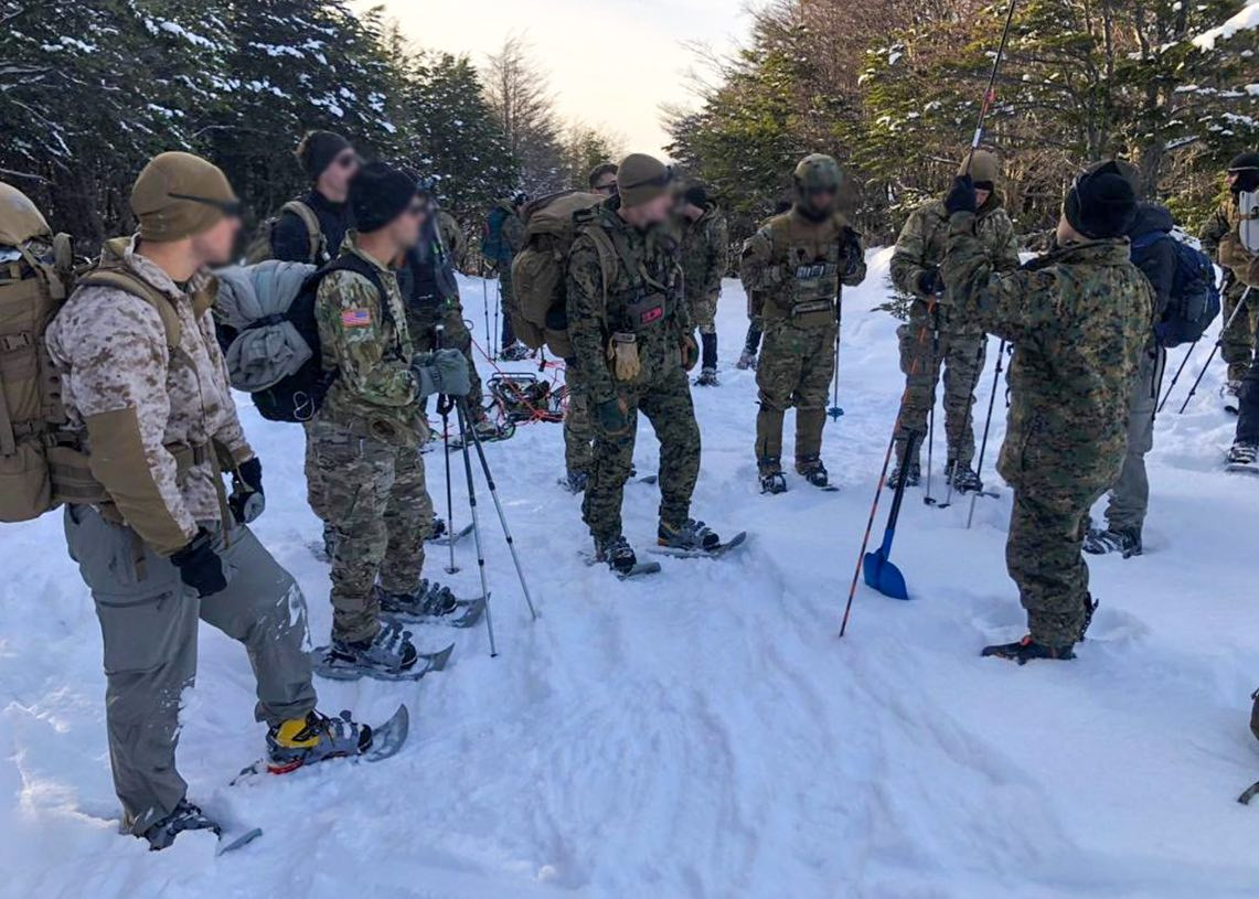 Fuerzas Especiales  desplegados en un u00e1rea nevada del pau00eds anfitriu00f3n Foto Eju00e9rcito de Chile