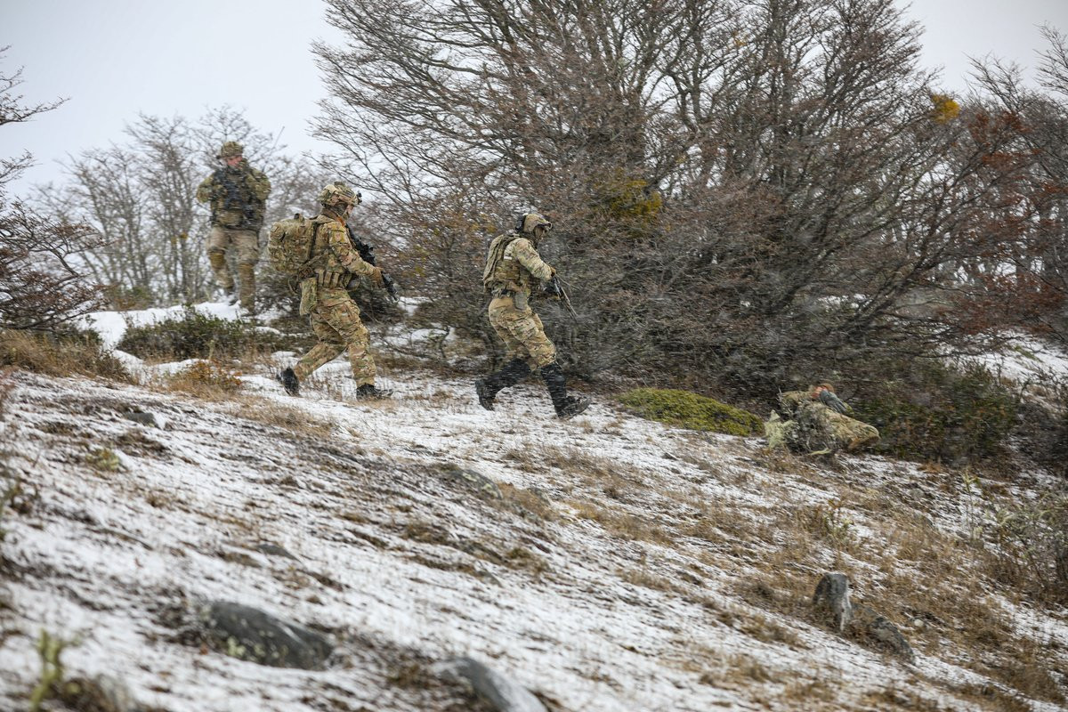 Operadores de Fuerzas Especiales en el ejercicio Combat SAR en Magallanes Foto Socsouth