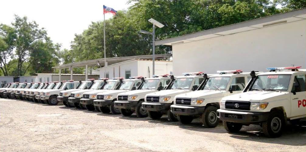 Haiti PoliciaNacional Toyota LC PNH 02