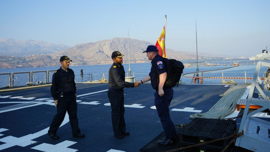Comodoro británico fragata mendez nunez I