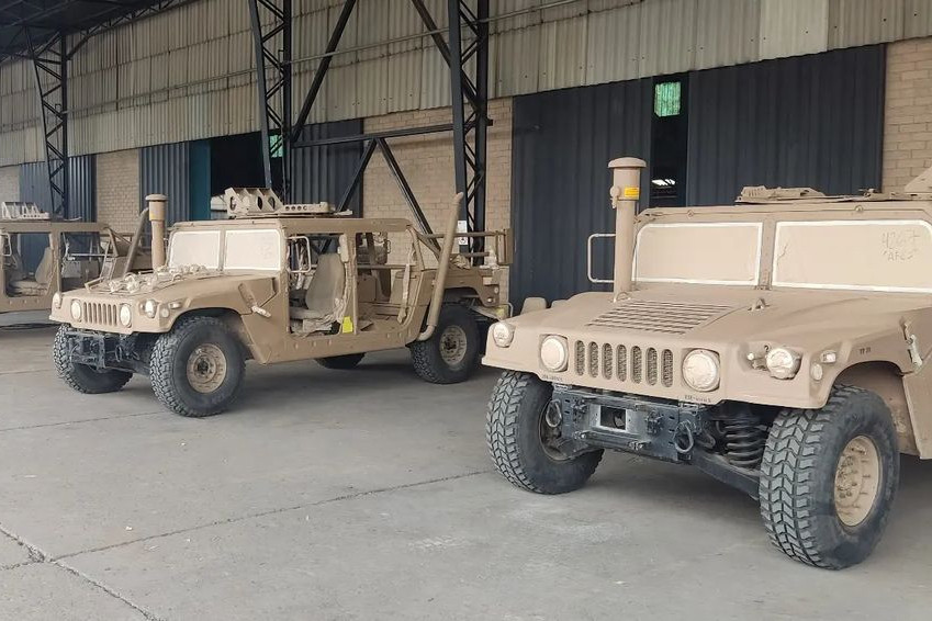 Humvee en trabajos de mantenimiento recuperativo Foto Regimiento Logu00edstico del Eju00e9rcito 3 Limache 002