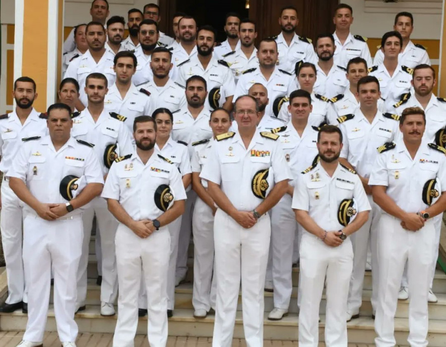 Dotacion quilla submarino s82 III