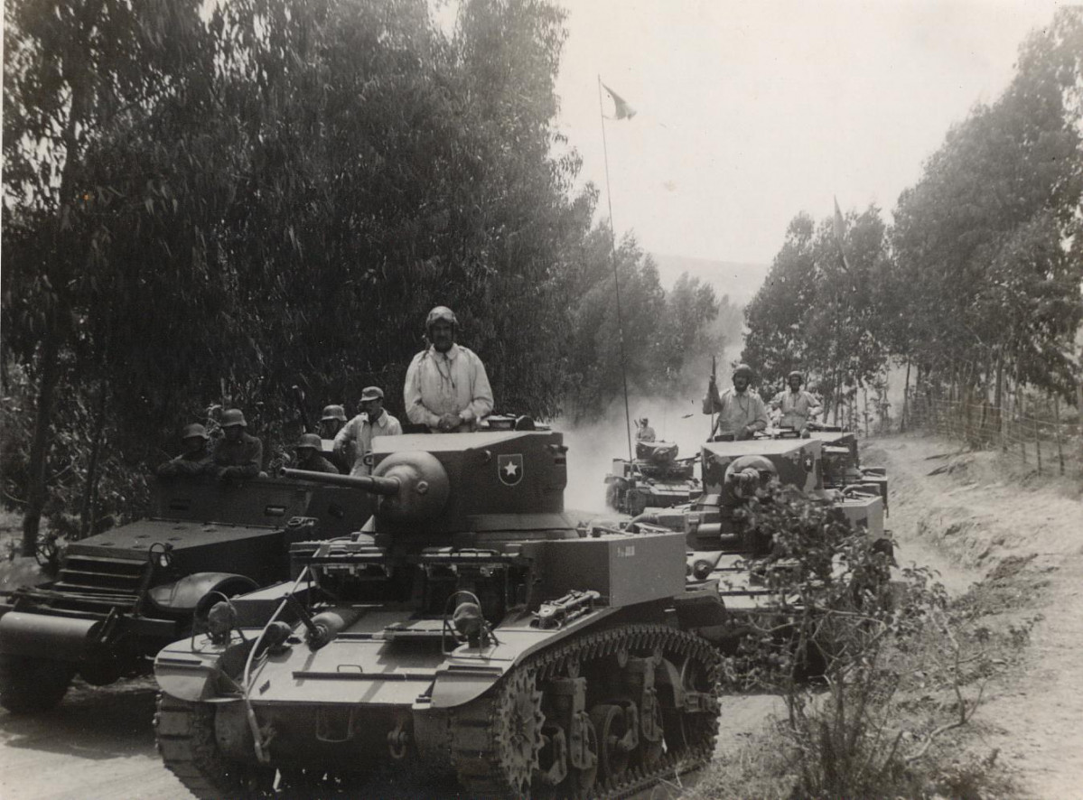 Ejercicio en terreno del primer curso de carros blindados de combate en 1943 Foto Eju00e9rcito de Chile