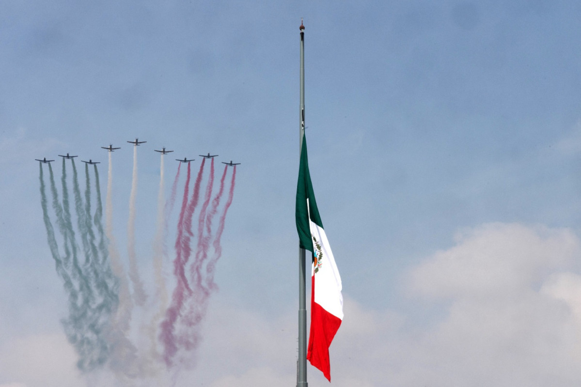 Desfile Militar 13.00.15  1 
