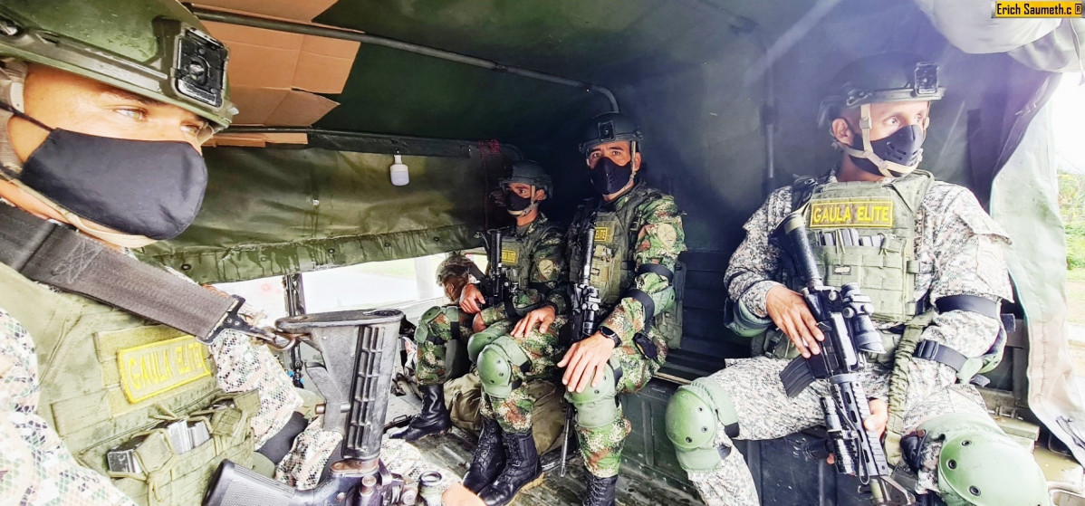 Tropas colombianas con GoPro. Foto Infodefensa (2)