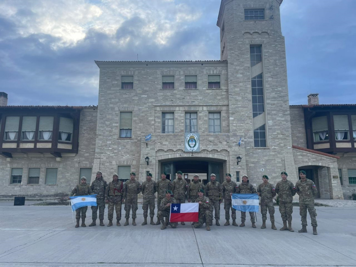 Entrenamiento conjunto entre personal del Eju00e9rcito Argentino y el Destacamento de Montau00f1a N9 Arauco Foto Eju00e9rcito de Chile