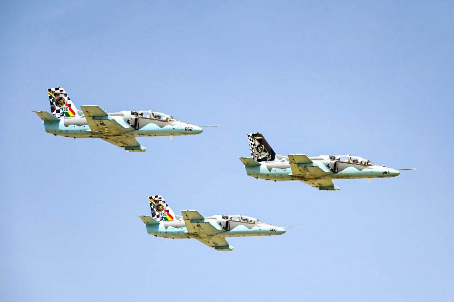 Bolivia FzaAerea K 8W Karakorun MinDefBol