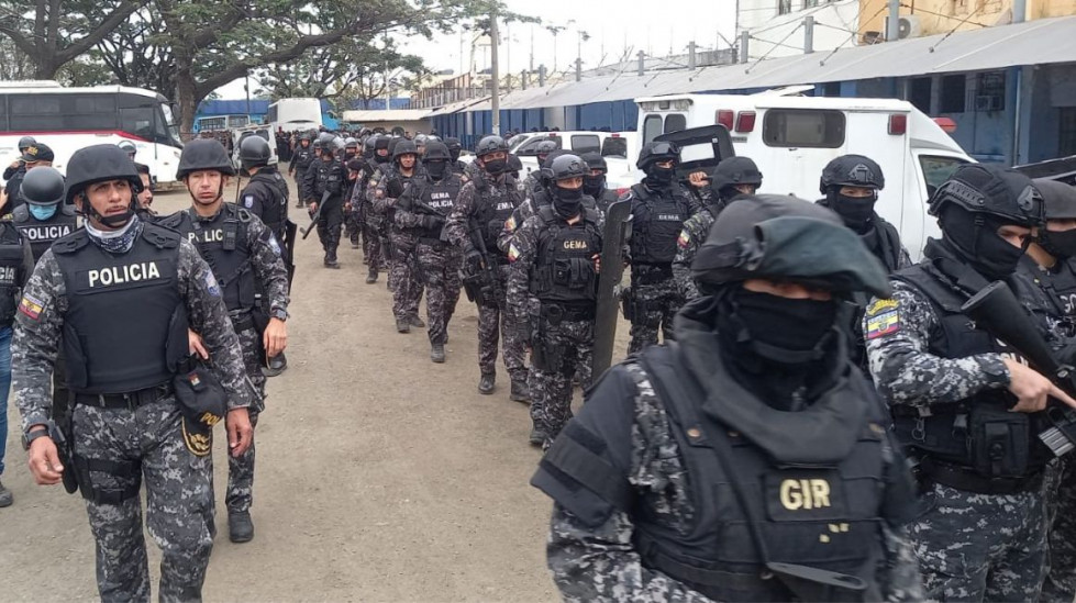 Chalecos Policia Ecuador. Foto Policia Ecuador