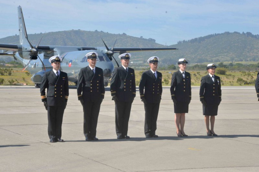 Graduación en Escuela de Aviación Naval Foto Armada de Chile