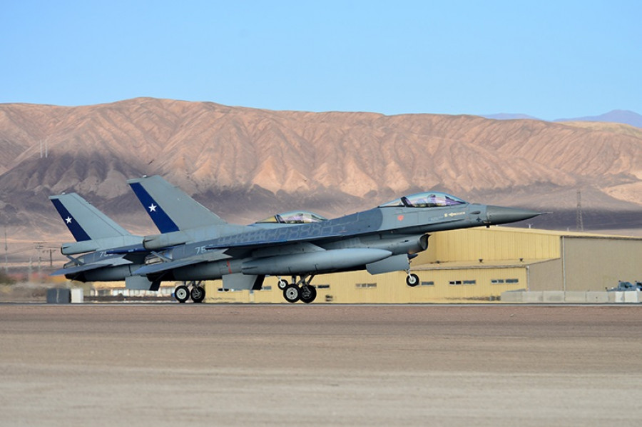 Cazas Lockheed Martin F 16 AM MLU Firma FACh