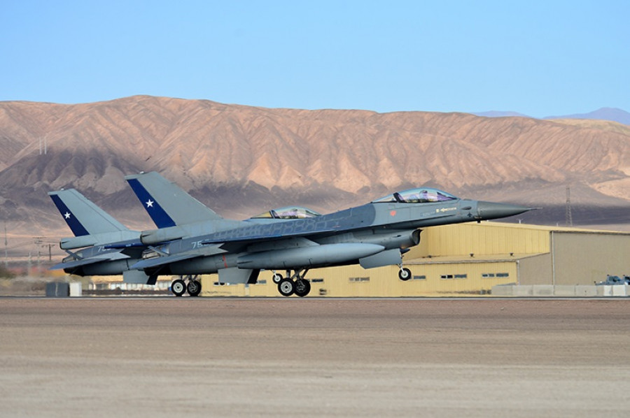 Cazas Lockheed Martin F 16 AM MLU Firma FACh
