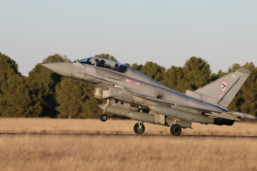 231123 Albacete aviones TLP02 (gines soriano forte infodefensa