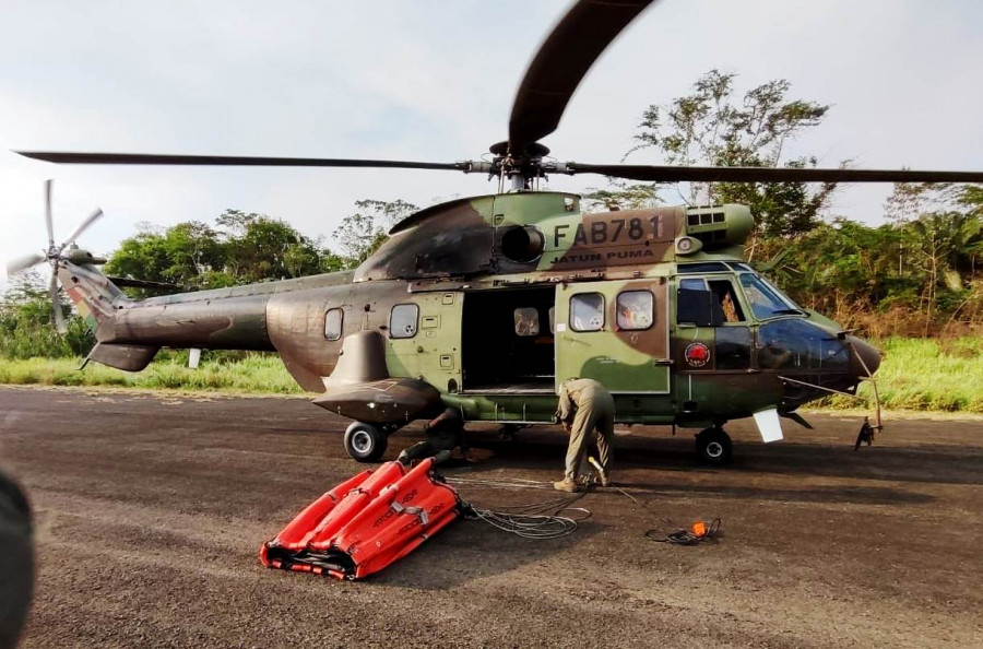 Bolivia FuerzaAerea H215SuperPuma FAB