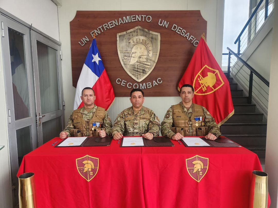 Firma de actas de entrega de la unidad Firma VI Divisiu00f3n del Eju00e9rcito de Chile