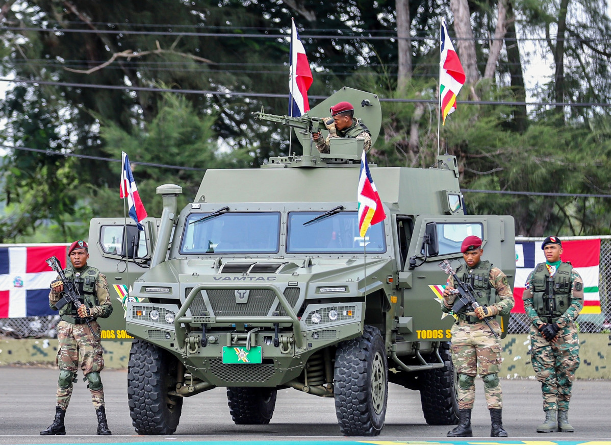 RDominicana Ejercito URO Vamtac ST5 PresRep