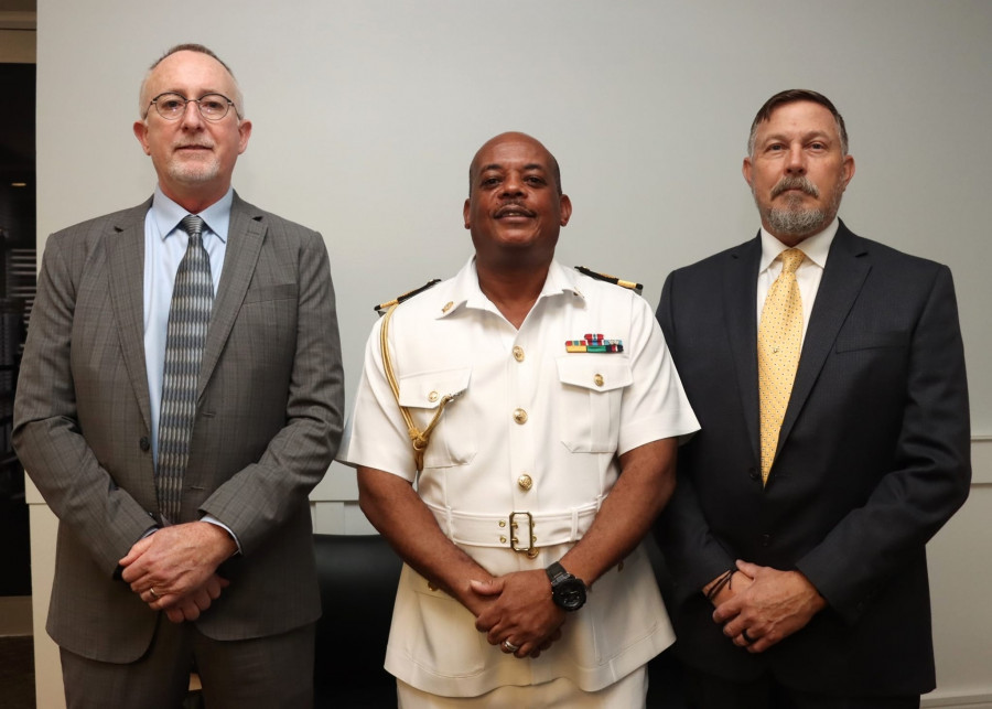 Bahamas FzaDefensa Contrato Safe RBDF