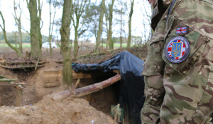 En el corazón de la fábrica británica de guerreros ucranianos (II): vísceras y un pueblo fantasma