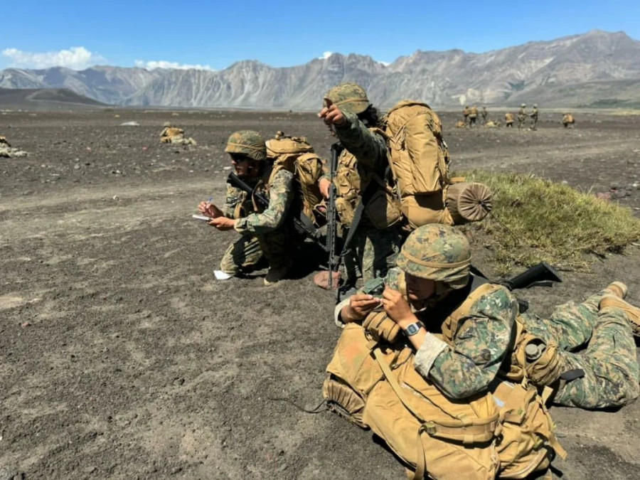 Aspirantes al curso de Soldado de Tropa Profesional en período de instrucción en terreno en el sector de Los Barros Firma Destacamento de Montaña N17 Los Ángeles del Ejército de Chile