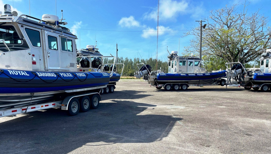 Bahamas Policia SAFE 27 FullCabin RBPF