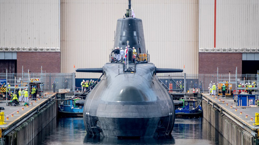 Puesta a flote del submarino británico HMS Anson, de la clase Astute fabricada por BAE Systems. Foto BAE Systems
