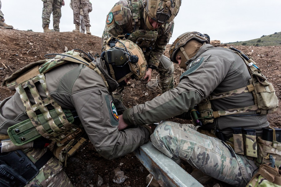 Equipo operativo durante las practicas