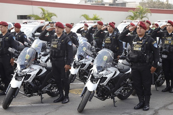 La Policía Nacional de Perú incorpora 228 patrulleros y 40 motocicletas pisteras