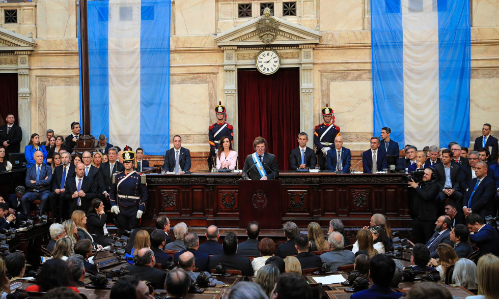Apertura
