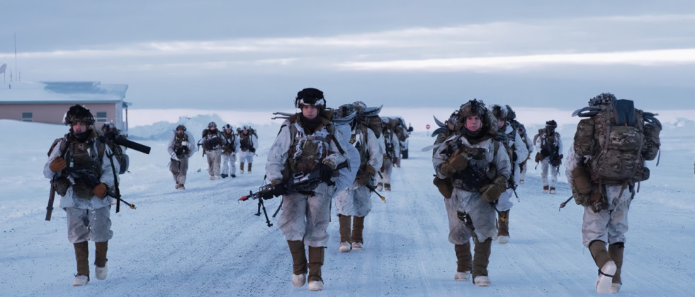 Soldados de la 11 División Aerotransportada se despliegan a sus objetivos durante el ejercicio en Alaska Firma Pfc Brandon Vásquez US Army