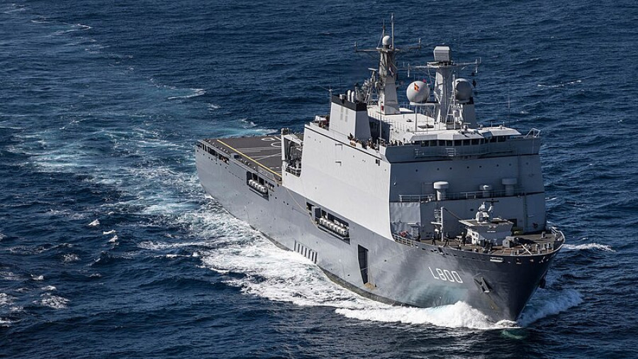Buque anfibio LPD Rotterdam de Países Bajos. Foto. Ministerio de Defensa Neerlandés