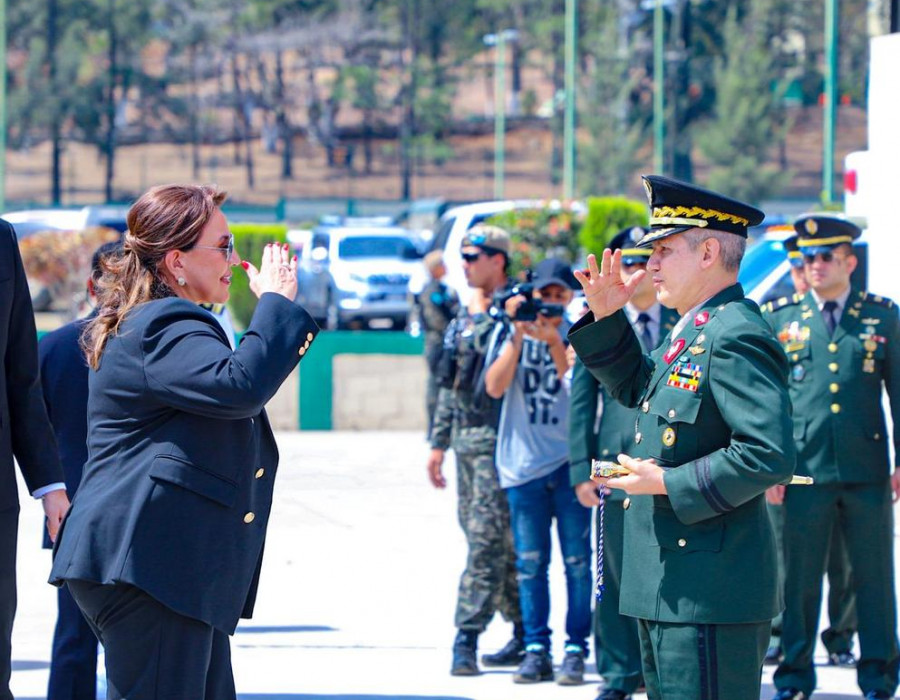 Ascenso a general de división del jefe del Estado Mayor de Honduras