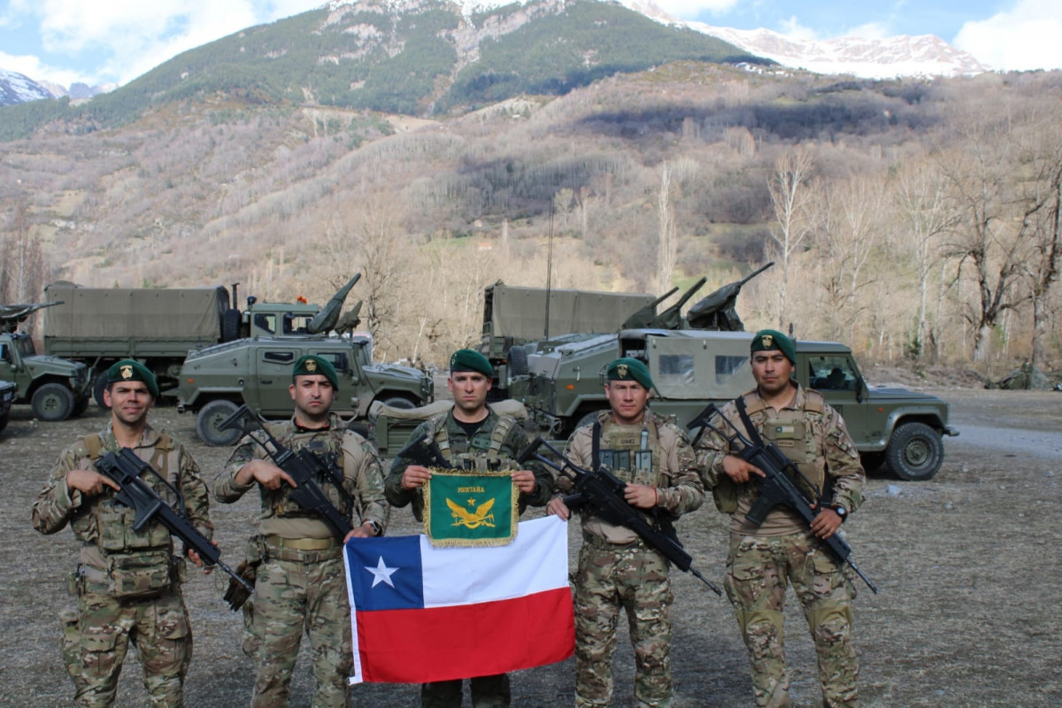 Los montañeses nacionales en el ejercicio Infierno Blanco 24. Firma Ejército de Chile