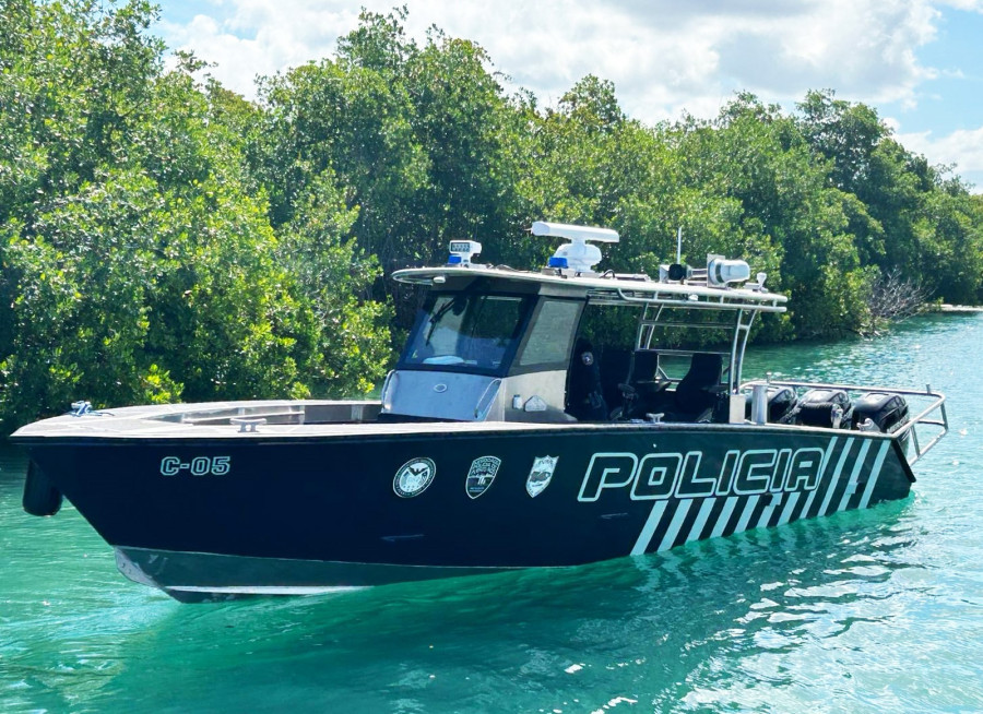 PuertoRico Policia Fearles 36 MetalShark