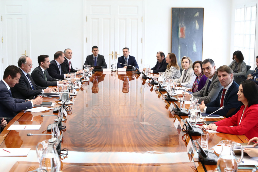 180324 sanchez repesentantes industria defensa2