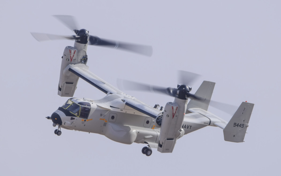 Bell Boeing CMV 22 flies over Amarillo Assembly Center Firma Bell