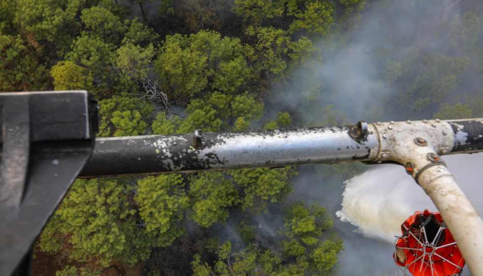 Fotogalería: Guatemala y Honduras combaten incendios forestales con helicópteros Bell 412