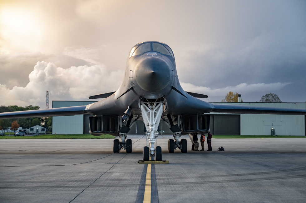 Bombardero usaf b1b lancer