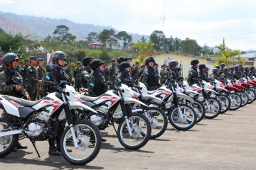 Entregan motocicletas a la Policía Militar de Honduras