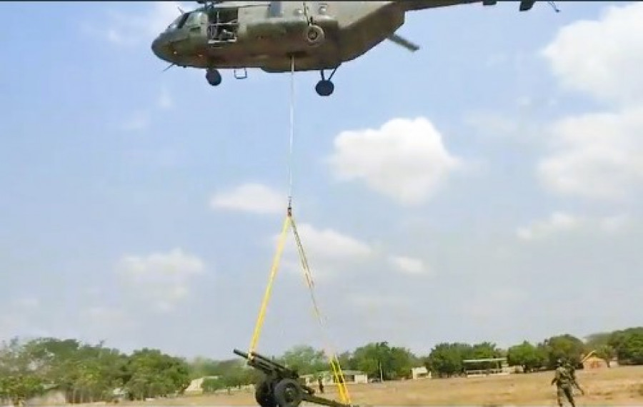 MI 17   M101A1 2. Imagen Caracol Radio